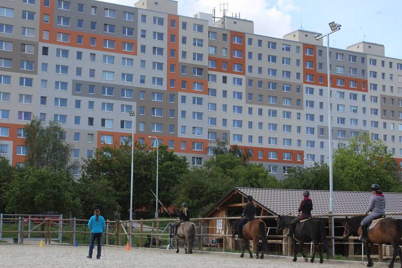 ENVIRA sídlí v areálu Toulcova dvora v pražské Hostivaři