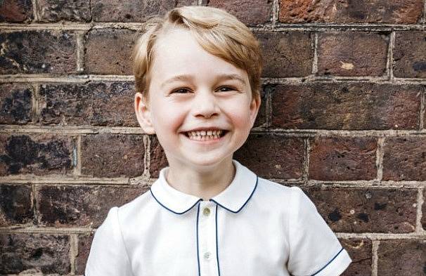 Britský princ George slaví páté narozeniny