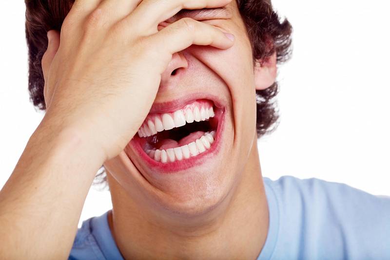 Uvádí se, že děti se smějí 400krát denně, zato dospělí v průměru jen 20krát, ti šťastnější 40-50krát.
