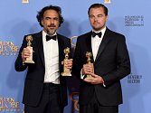 Alejandro Gonzalez Inarritu a Leonardo DiCaprio. Režisér a představitel hlavní role filmu REVENANT Zmrtvýchvstání.