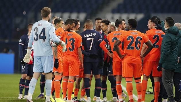 Zápas PSG vs. Basaksehir skončil roztržkou u laviček... Důvod? Slovíčko negru.