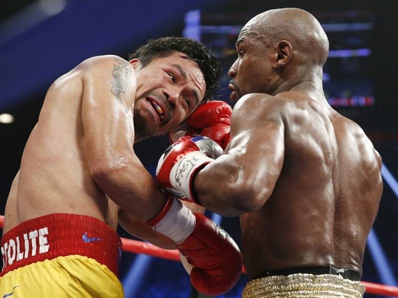 Zápas století. Manny Pacquiao (vlevo) a Floyd Mayweather Jr.