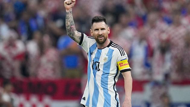 Lionel Messi z Argentiny se raduje z proměněné penalty.