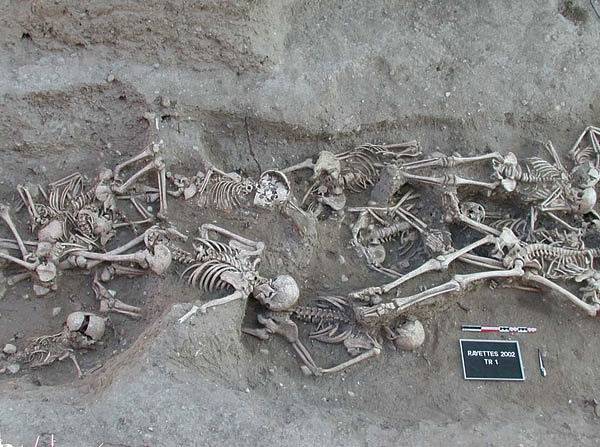 Oběti černé smrti byly pohřbívány do hromadných hrobů