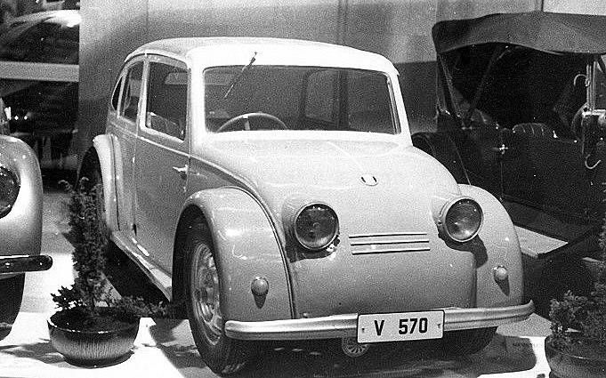 Tatra V 570.