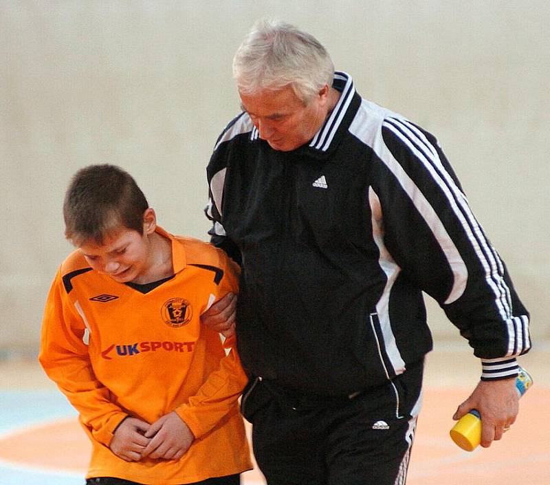 Fotbalové naděje FK BAUMIT Jablonec skončily druhé v kvalitně obsazeném mezinárodním turnaji Rapid cup 2009, přípravek ročníku 2000 a ml. v Jablonci.