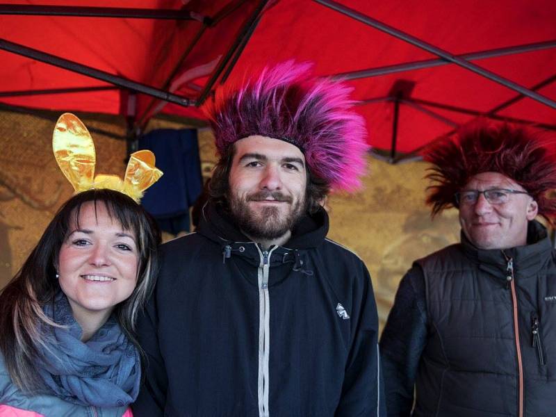 Jablonecký ohňostroj na přehradě a lampionový průvod pod vedením mažoretek Jablonecká jablíčka. 