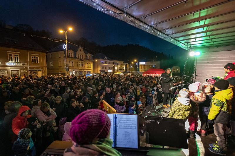 Rozsvěcení stromu v Tanvaldu