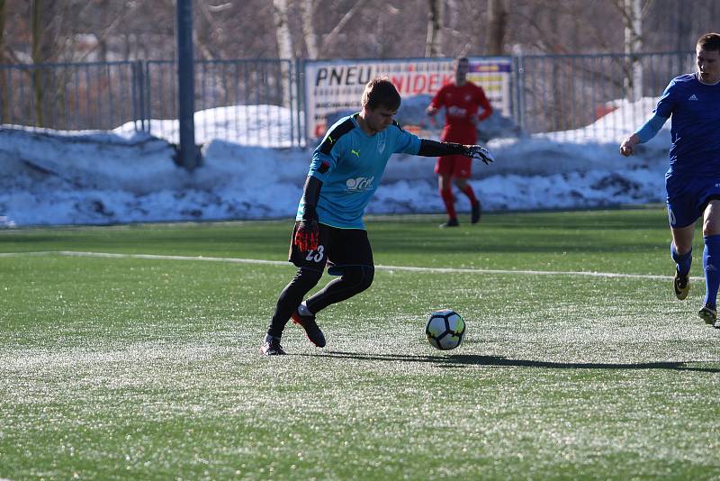 V dalším přípravném utkání  divizní áčko Mšena za soupeřem pokulhávalo. Trenér  Mšena Jaroslav Vodička hodnotil prohru 5:0 slovy, že gólů mohli dostat ještě víc.