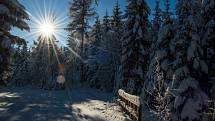 Jindřichov nabízí milovníkům lyžování ty nejlepší podmínky, pokud je ovšem dostatek sněhu. V pondělí 18. prosince byla trasa protažena již od jabloneckých sádek až na Jindřichov. a dále Horní Maxov.