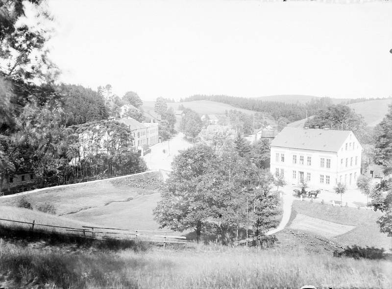 Historické fotografie z Lučan nad Nisou.