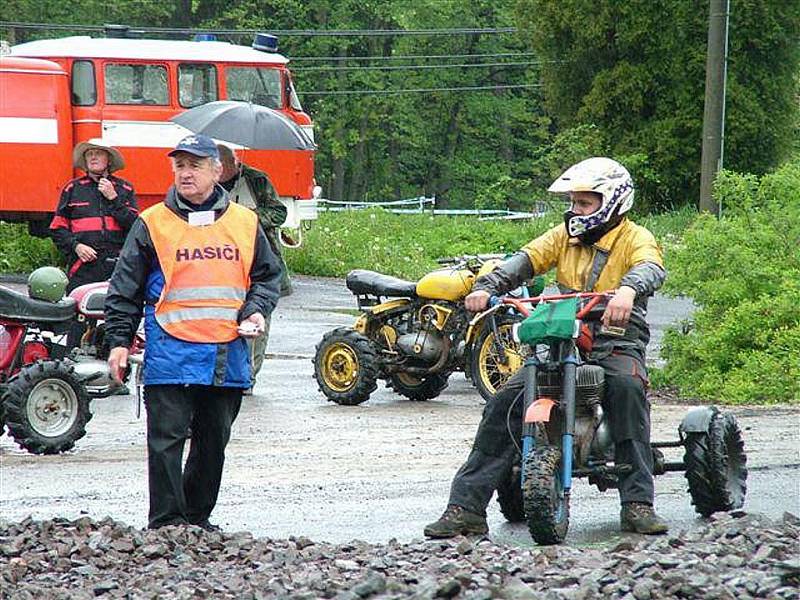 Sbor dobrovolných hasičů Loužnice. Traktůrky 2009.