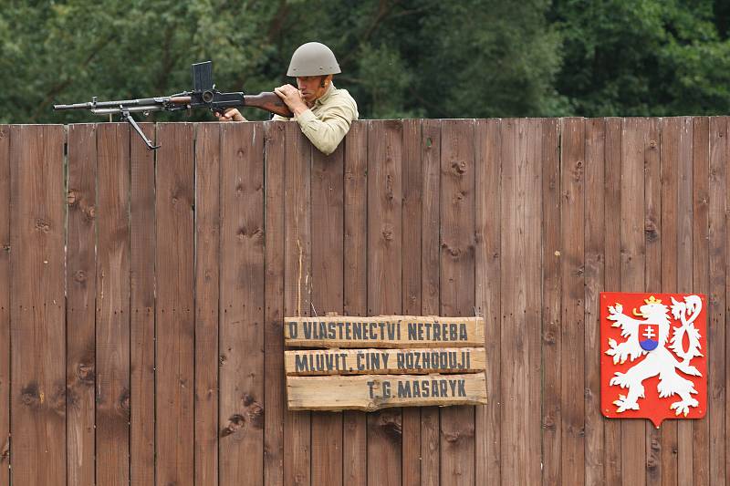 Dobrovolní hasiči z Haratic (části obce Plavy) si v sobotu 17. srpna připoměli již 130. výročí od založení sboru.