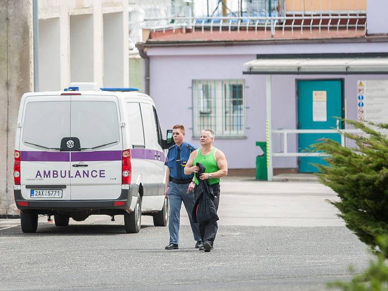 Jiří Kajínek, odsouzený vrah, míří 23. května po 23 letech na svobodu z věznice v Rýnovicích v Jablonci nad Nisou díky milosti, kterou mu udělil prezident Miloš Zeman.