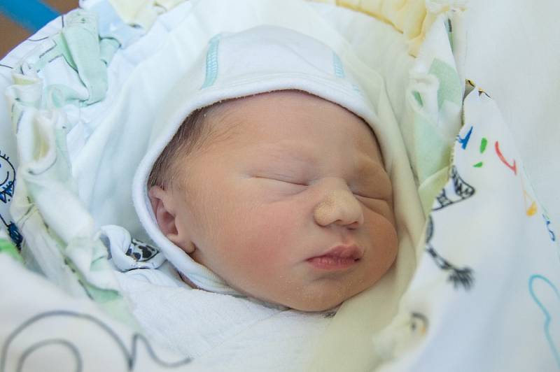 JAN PRŮŠA se narodil ve středu 13. prosince v jablonecké porodnici mamince Janě Mračkové z Jablonce nad Nisou.  Měřil 47 cm a vážil 2,66 kg.
