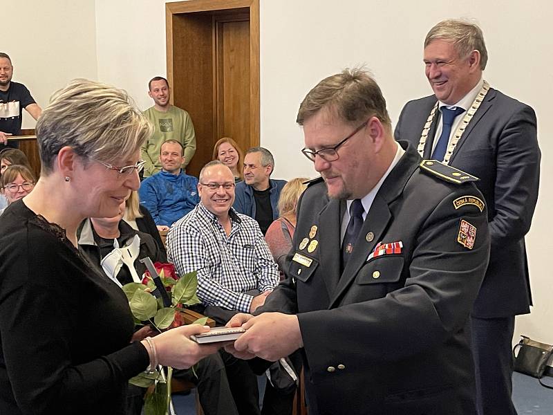 Český červený kříž v Jablonci nad Nisou oceňoval další dobrovolné dárce krve z regionu.