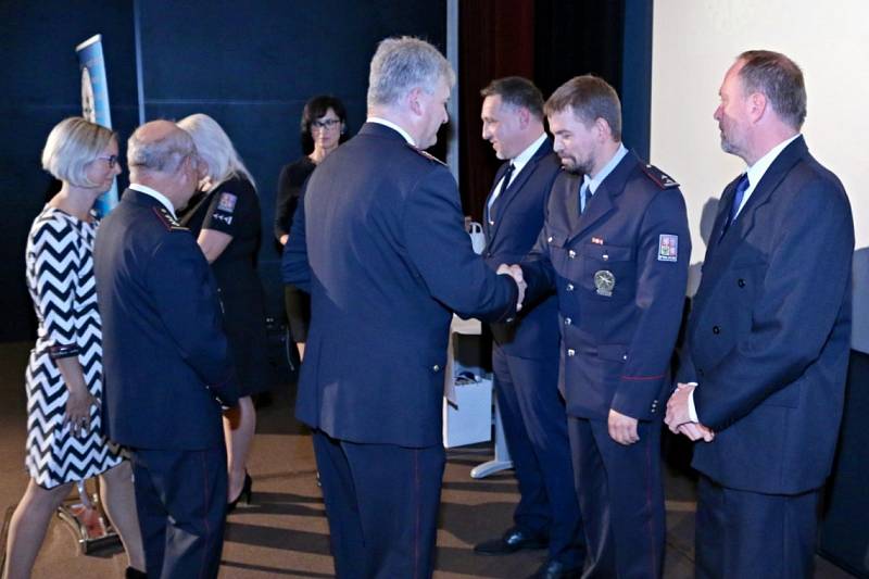 Za příkladnou službu byli oceněni příslušníci Policie České republiky Územního odboru Semily.
