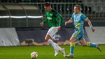 Zápas skupiny K Evropské ligy mezi týmy FK Jablonec a FC Astana se odehrál 25. října na stadionu Střelnice v Jablonci nad Nisou. Na snímku vlevo je Lukáš Masopust.