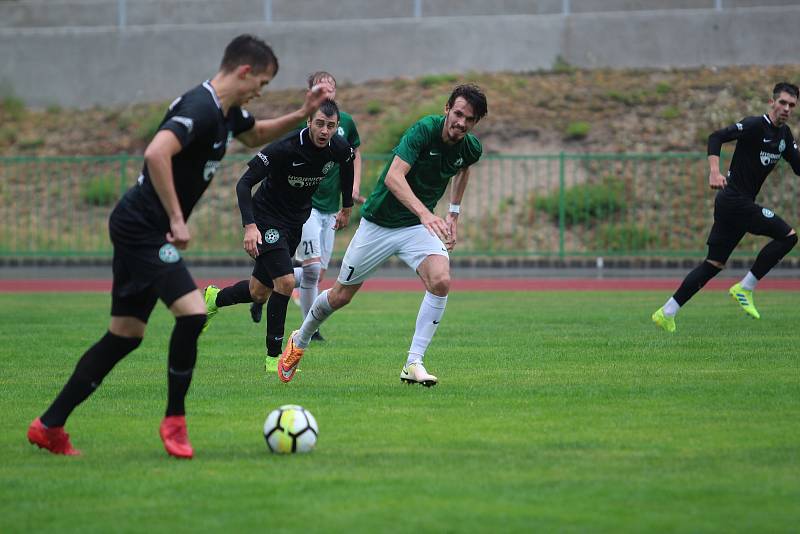 Tým Jiskra Mšeno A vyhrál divizi a pro novou sezónu se stal béčkem FK Jablonec. Trenér se nemění, bojovat budou hráči pod vedením Jaroslava Vodičky.