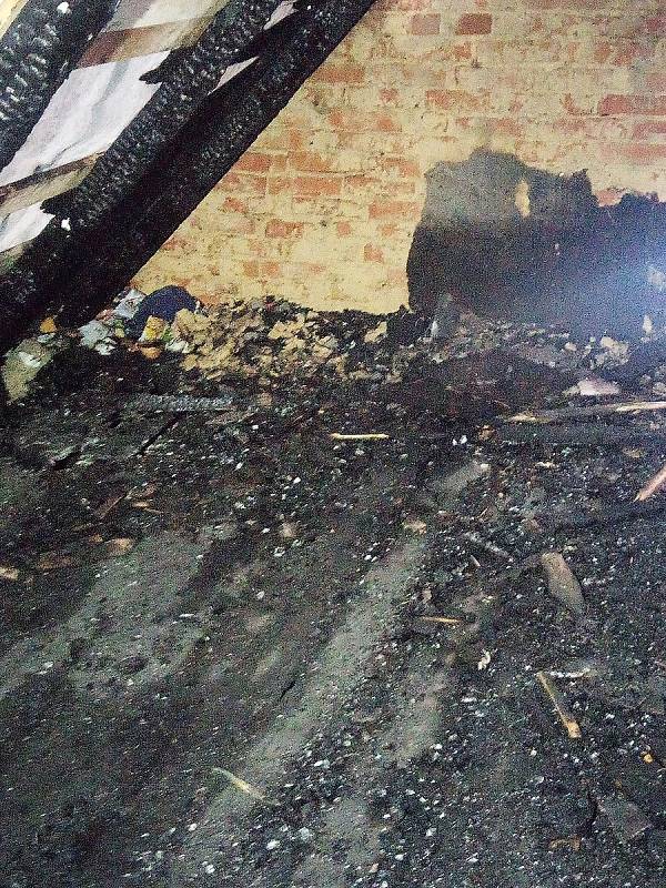 Dům rodiny Klápšťových se ocitl v plamenech brzy ráno v sobotu 15. ledna 2021.