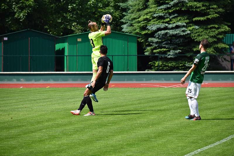 Fanoušci ve Velkých Hamrech se dočkali. Konečně se hrál zase fotbal. A k přípravnému utkání s domácím áčkem přijela rezerva FK Jablonec B.