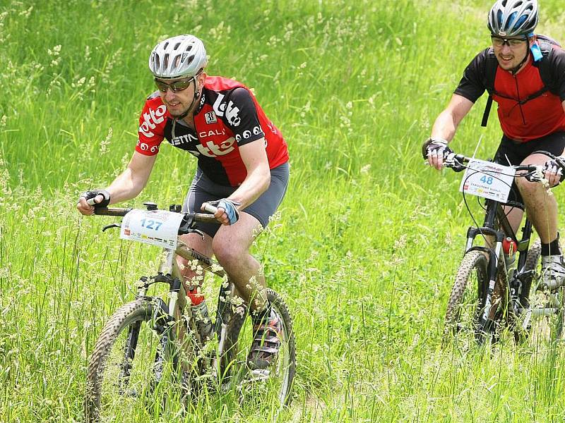 Ve sportovním areálu v Liberci Vesci odstartoval extrémní závod na kolech Liberecká 24 hodinovka, Amulet 12&24hours MTB 2010. Bikeři odstartovali do závodu systémem Le Mans.