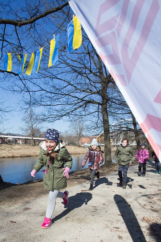 Semilská střední škola uspořádala Běh na podporu Ukrajiny.