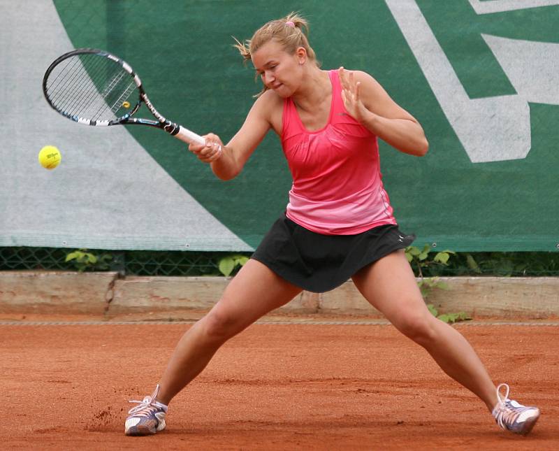 Mezinárodní tenisový turnaj žen Jablonec Cup 2012 zakončil v neděli svou kvalifikační část dvouhry. Na snímku Jasmin Ladurnerová z Itálie se do hlavní soutěže neprobojovala.