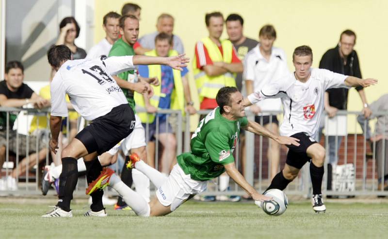 Baumit Jablonec ve středečním přípravném utkání remizoval s Hradcem Králové (v bílém) 1:1.