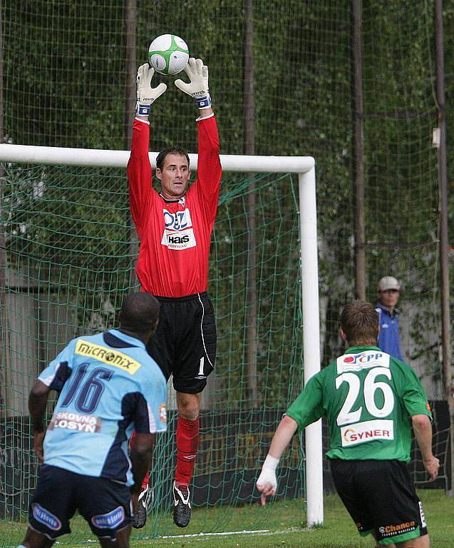 Přípravné utkání FK BAUMIT Jablonec s Bohemians Praha (Střížkov) se hrálo na trávě v Doubravě.