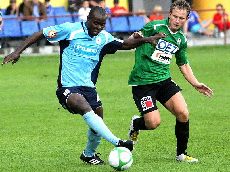 Přípravné utkání FK BAUMIT Jablonec s Bohemians Praha (Střížkov) se hrálo na trávě v Doubravě.