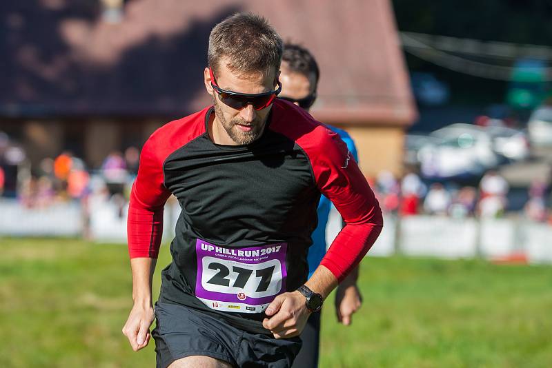 Up Hill Run, charitativní běh na podporu malého Matýska, se běžel v sobotu 30. září na sjezdovce Dobrá Voda v Jablonci nad Nisou.