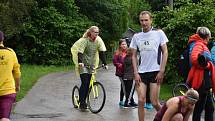 Premiérový nultý ročník Maloskalského půlmaratonu uvítal na startu přes padesát účastníků. Po povinné pauze byl zájem velký. Pořadatelé ho zvládli na výbornou.