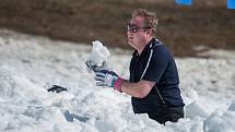 Skiareál v Rokytnici nad Jizerou pořádal 2. dubna 2017 druhý ročník zábavné akce s názvem Snowend, která byla určená především kopáčům pokladů či aktivním zahrádkářům. Originálním způsobem tak byla zakončena lyžařská sezona.