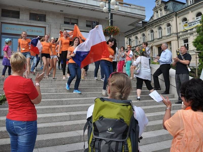 Iuventus Gaude přijel vítězně z Rigy, kde děti zpívali na olympiádě sborů.