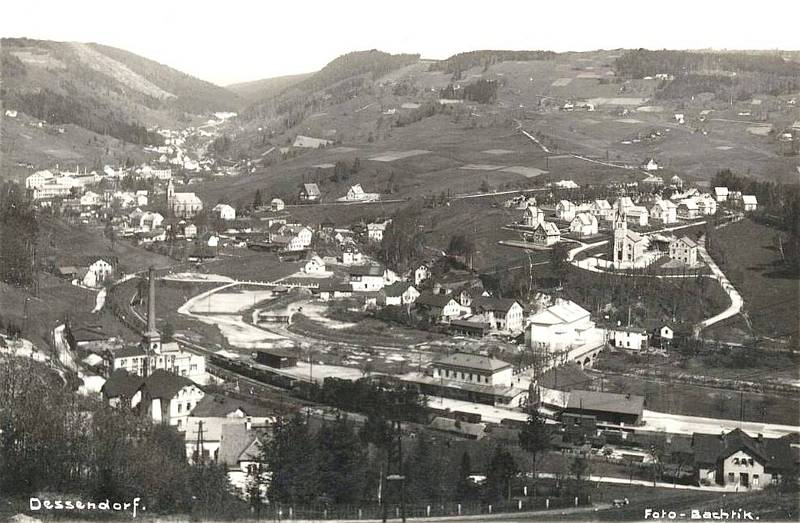 Obec Desná v Jizerských horách. Historické fotografie.