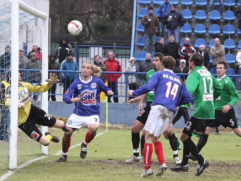 Fotbalisté FK Baumit po zásluze vedli góly Lafaty a Hlouška z druhé půle už 2:0. Nakonec se ale o tři body obávali. Kladno Szabem z penalty snížilo, ale stav se dál nezměnil.