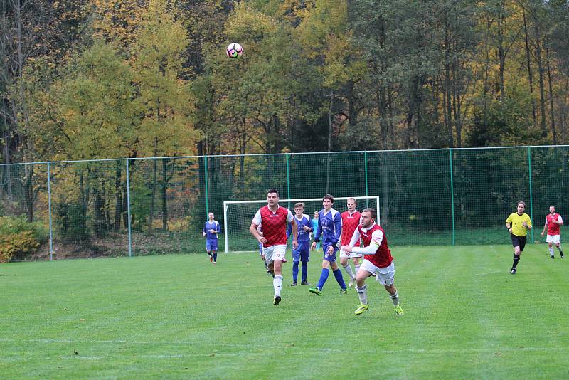 Albrechtice - Bělá 4:4. Albrechtice - červenobílé dresy.