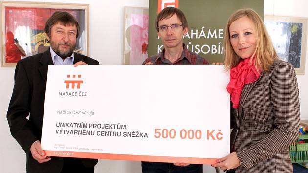 Nadace ČEZ věnovala Výtvarnému centru Sněženka ve Smržovce půl milionu korun na provoz. Rozhodli o tom lidé v anketě Vaše volba.. 