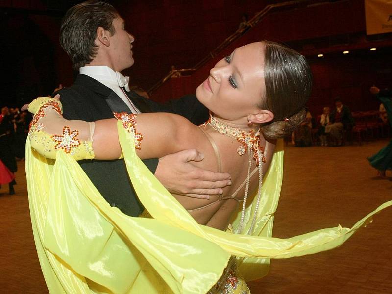 42. ročník taneční soutěže Podještědský pohár se konal v sobotu v Kulturním domě Liberec. Standartní tance. 