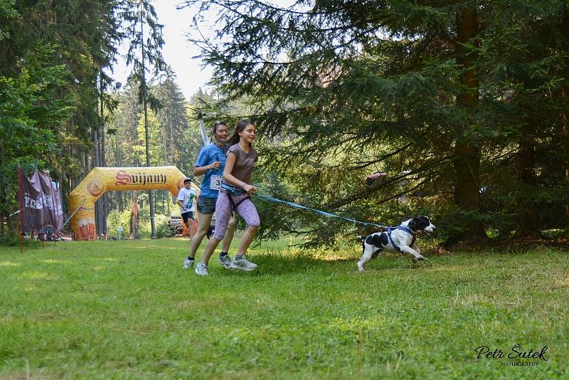 Hruboskalský caincross.