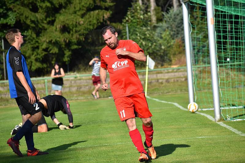 V letní přípravě si o víkendu naordinovalo áčko Jiskry Mšeno hned dva zápasy, jeden proti Železnému Brodu a druhý proti Lomnici nad Popelkou.