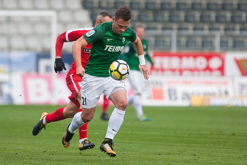 Zápas 13. kola první fotbalové ligy mezi týmy FK Jablonec a FC Zbrojovka Brno se odehrál 5. listopadu na stadionu Střelnice v Jablonci nad Nisou. Na snímku je Stanislav Tecl.