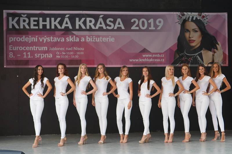 V areálu jabloneckého Eurocentra se představily finalistky Miss ČR