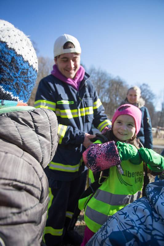 Semilská střední škola uspořádala Běh na podporu Ukrajiny.