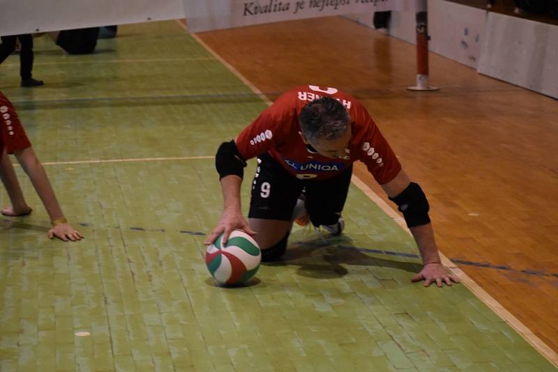 Sitting Volleyball Cup byl další úspěšnou akcí jabloneckých Skládaček, při které se vybralo necelých sto tisíc pro dobrou věc.