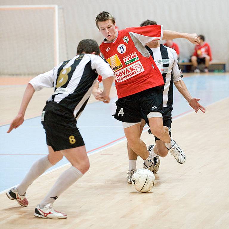 V Městské sportovní hale v Jablonci se konal III. ročník halového fotbalového turnaje Svijany Cup.