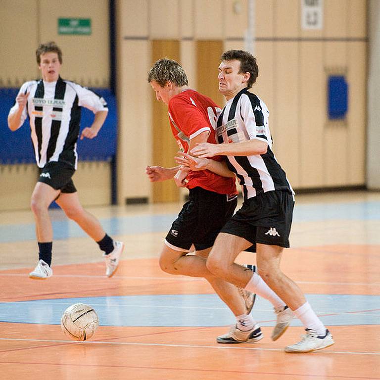 V Městské sportovní hale v Jablonci se konal III. ročník halového fotbalového turnaje Svijany Cup.