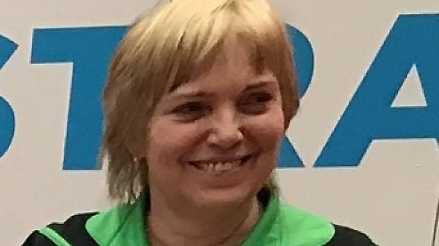 Eva Mikulová