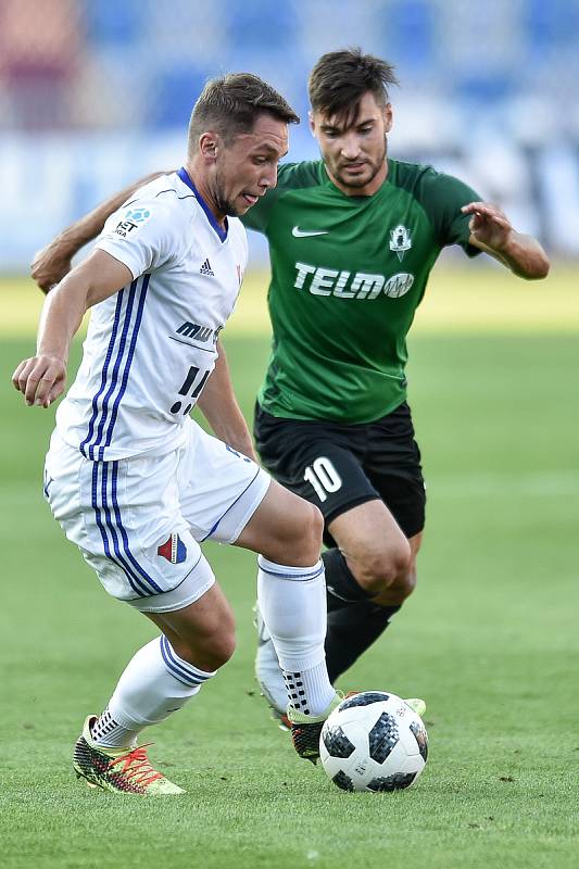 Utkání 1. kola první fotbalové ligy: Baník Ostrava - FK Jablonec, 23. července 2018 v Ostravě. (vlevo) Jánoš Adam a Trávník Michal.